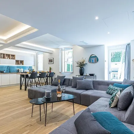 Apartment Luxury 3 Bdr Garden & Parking - Angels' Garden